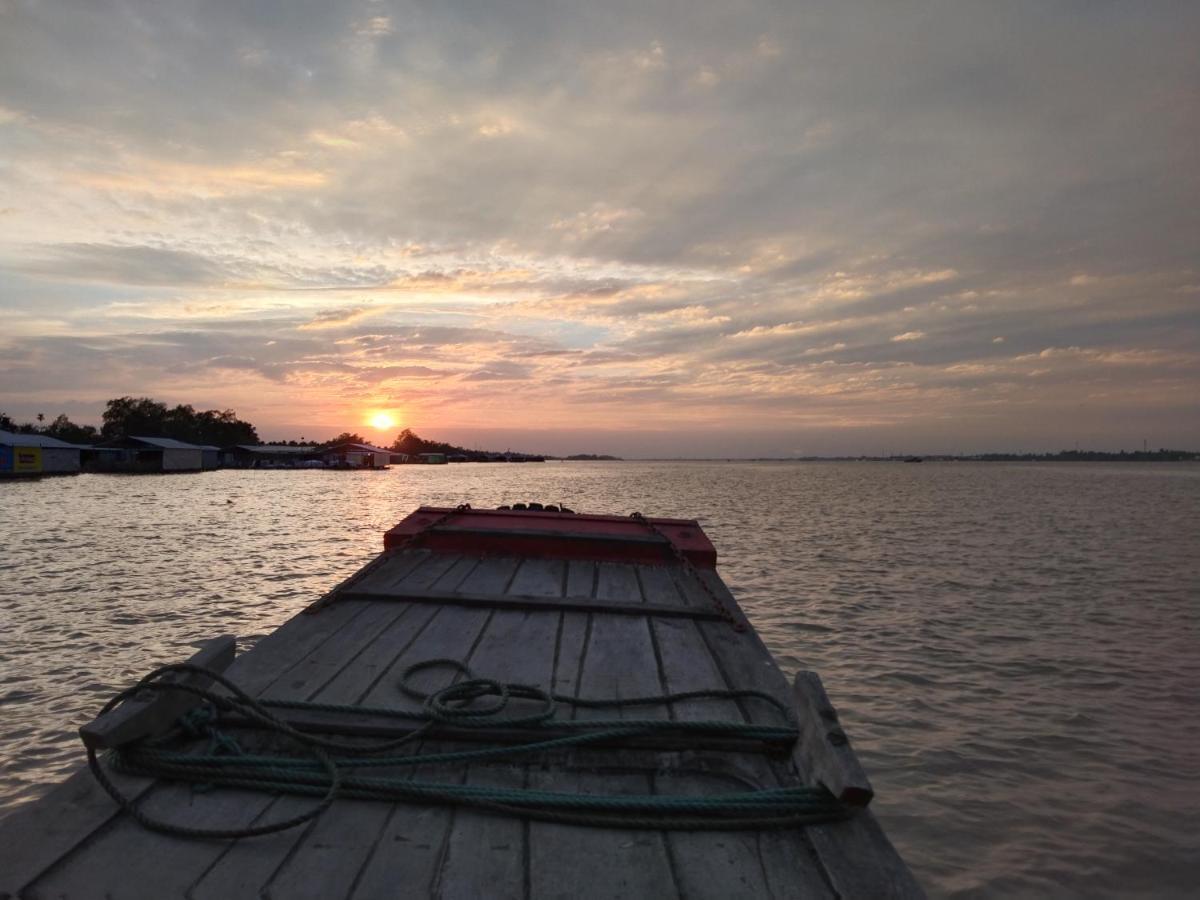 Quoc Phuong Riverside Homestay Ben Tre 외부 사진